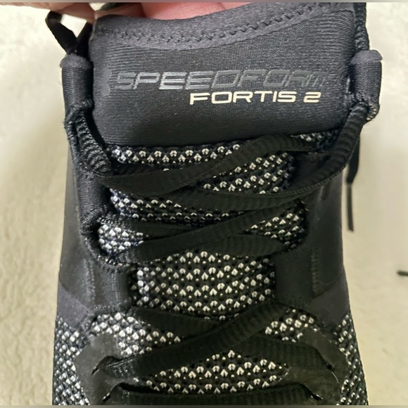 Under Armour Running Shoe.  Strong Perform Fortis 2. Good Condition. - Picture 8 of 8